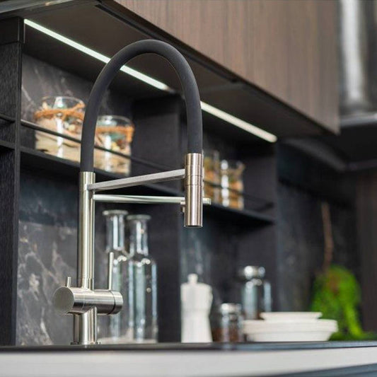 Wasserhahn mit Ausziehfunktion Gewindebild in Küche